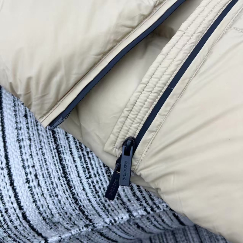 Pra*a down jacket